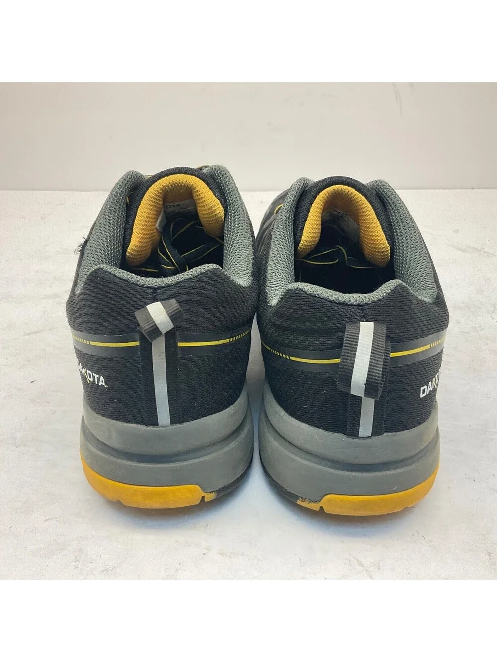 Dakota used shoes